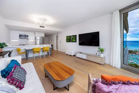 1001 Queen St #3003, Honolulu, HI 96814