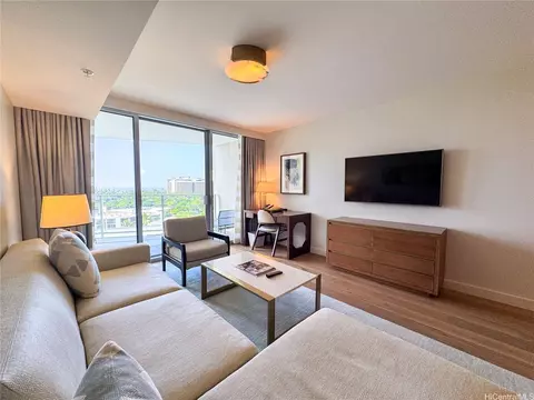 2139 Kuhio Ave #1006, Honolulu, HI 96815
