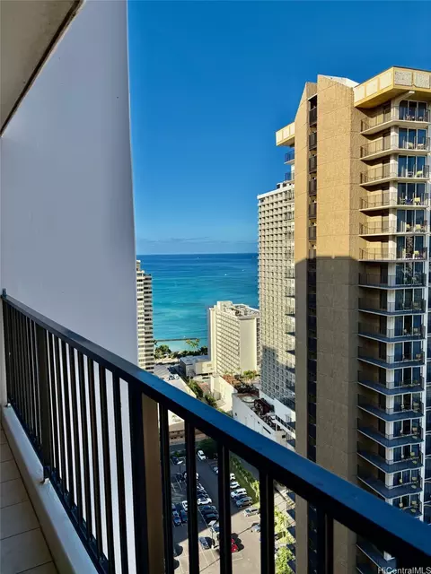 201 Ohua Ave #T1-3202, Honolulu, HI 96815