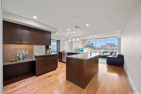1837 Kalakaua Ave #1806, Honolulu, HI 96815