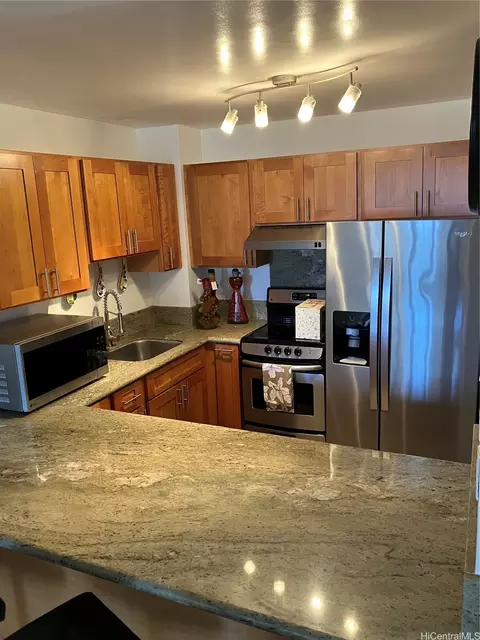 1255 Nuuanu Ave #E810, Honolulu, HI 96817