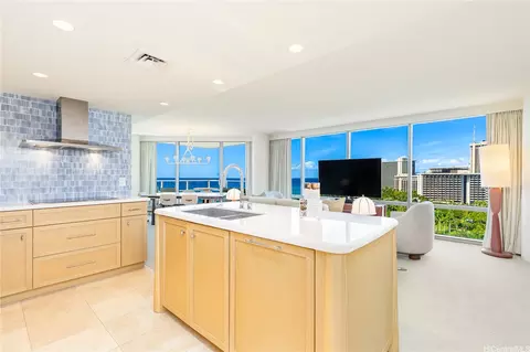 223 Saratoga Rd #1619, Honolulu, HI 96815