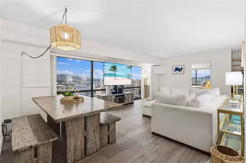 1750 Kalakaua Ave #3803, Honolulu, HI 96826