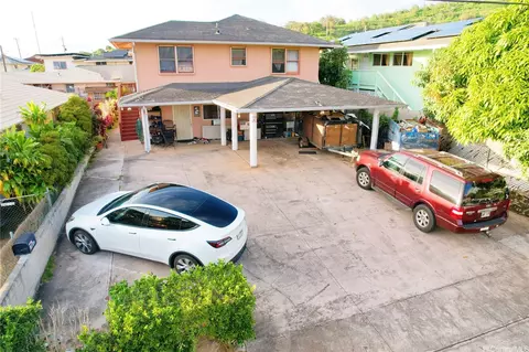 1652 Hauiki St, Honolulu, HI 96819
