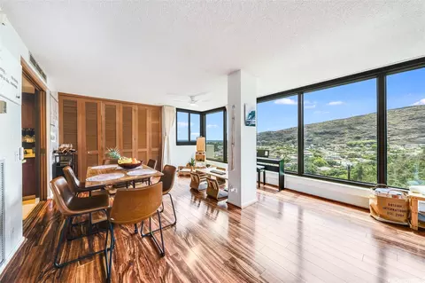 250 Kawaihae St #10E, Honolulu, HI 96825
