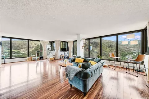 250 Kawaihae St #10E, Honolulu, HI 96825