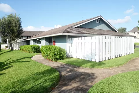 94-767 Paaono St #C4, Waipahu, HI 96797