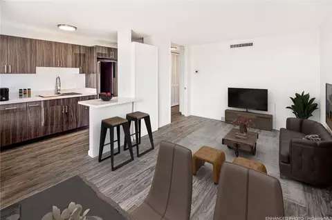 1077 Ala Napunani St #606, Honolulu, HI 96818
