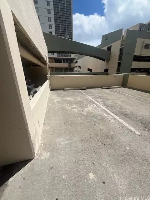 2211 Ala Wai Blvd #A210, Honolulu, HI 96815