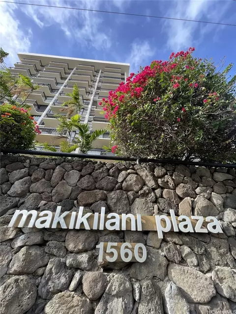 1560 Thurston Ave #1201, Honolulu, HI 96822
