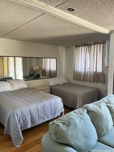2240 Kuhio Ave #1210, Honolulu, HI 96815