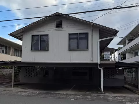1329 Matlock Ave, Honolulu, HI 96814