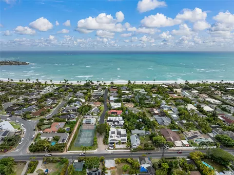 824 N Kalaheo Ave #A, Kailua, HI 96734