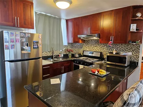 1122 Kinau St #1104, Honolulu, HI 96814
