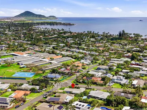 661 N Kainalu Dr, Kailua, HI 96734