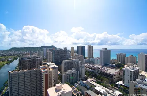 445 Seaside Ave #3909, Honolulu, HI 96814