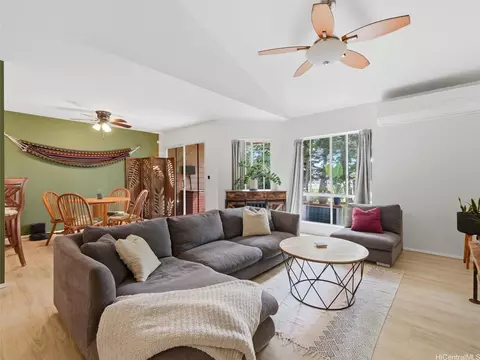 94-752 Lumiauau St #Z2, Waipahu, HI 96797