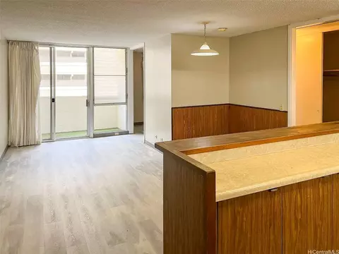 1122 Kinau St #803, Honolulu, HI 96814