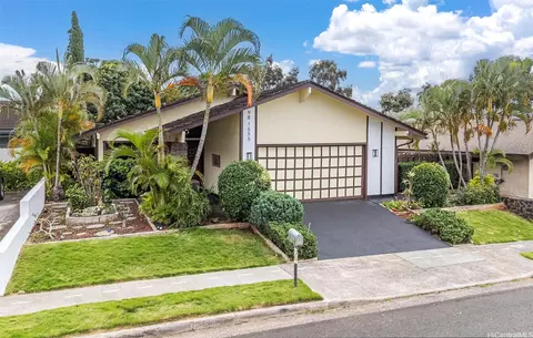 98-1655 Piki St, Aiea, HI 96701