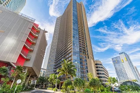 987 Queen St #3602, Honolulu, HI 96814