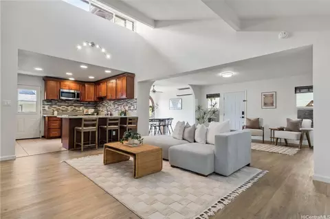94-568 Poloahilani St, Mililani, HI 96789