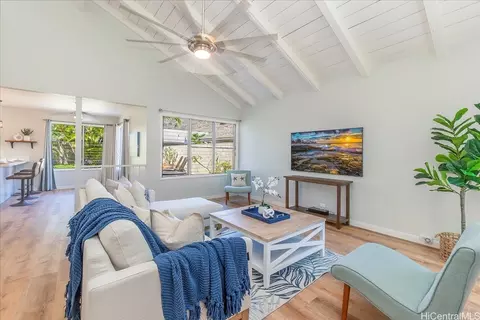 7540 Puumahoe Pl, Honolulu, HI 96825