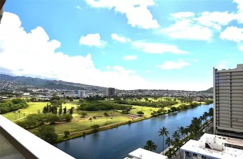445 Seaside Ave #1805, Honolulu, HI 96815