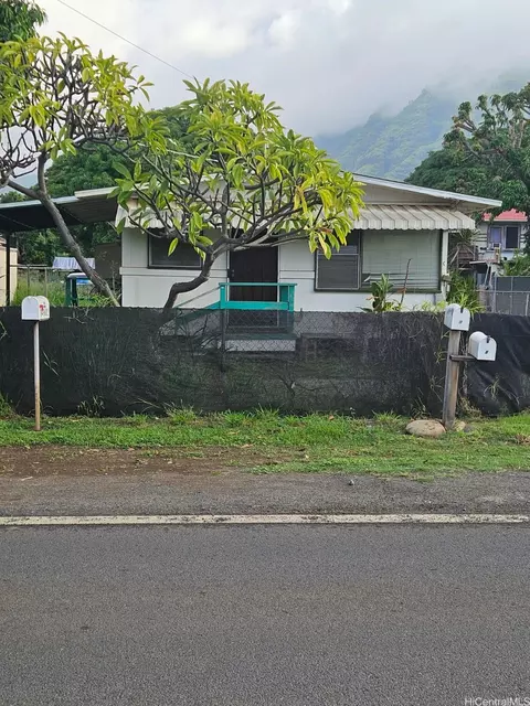 84-960 Lahaina St, Waianae, HI 96792