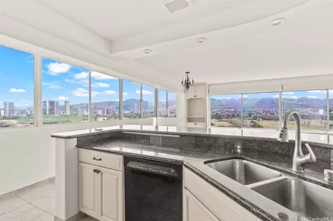 2547 Ala Wai Blvd #1001, Honolulu, HI 96815