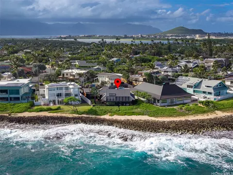 592 Kaimalino St, Kailua, HI 96734