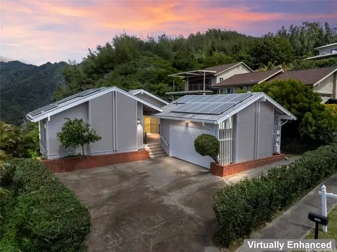 1112 Kaumoku St, Honolulu, HI 96825