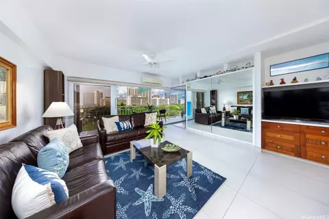 2161 Kalia Rd #906, Honolulu, HI 96815