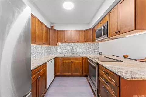 3138 Waialae Ave #325, Honolulu, HI 96816