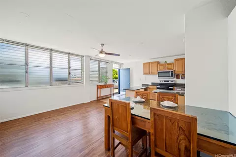 94-249 Waikele Rd #B4, Waipahu, HI 96797