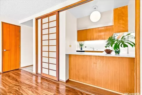 1350 Ala Moana Blvd #810, Honolulu, HI 96814