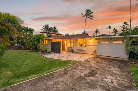 842 Kainui Dr, Kailua, HI 96734