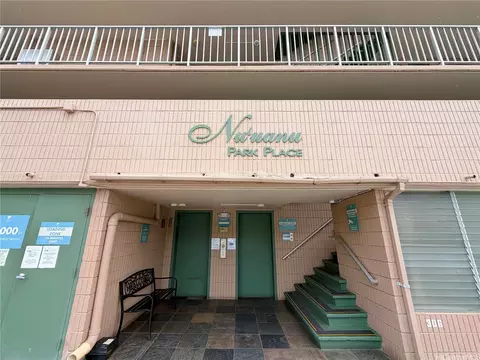 1720 Huna St #B202, Honolulu, HI 96817