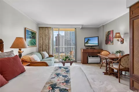 2045 Kalakaua Ave #1017, Honolulu, HI 96815