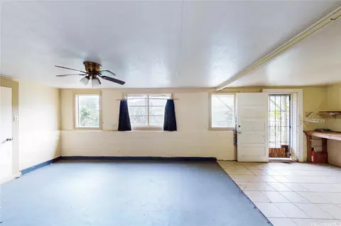 1625 Kalaepaa Dr, Honolulu, HI 96819