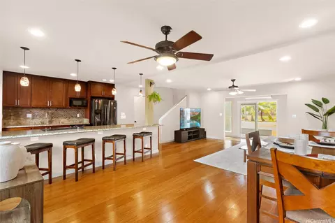 606 Koko Isle Cir #1903, Honolulu, HI 96825