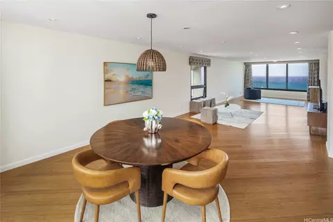 1600 Ala Moana Blvd #3700, Honolulu, HI 96815