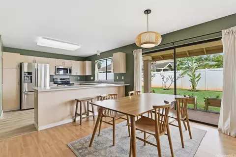 94-1024 Pouhana Way #24, Waipahu, HI 96797