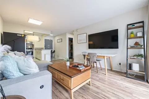 2465 Kuhio Ave #710, Honolulu, HI 96815