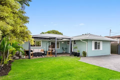 749 Oneawa St, Kailua, HI 96734