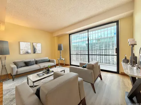 225 Queen St #25G, Honolulu, HI 96813