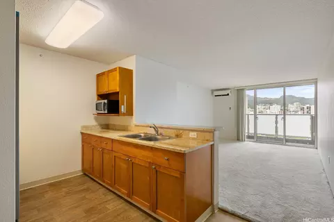 801 South St #2002, Honolulu, HI 96813