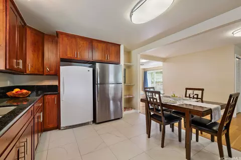 3137 Woodlawn Dr, Honolulu, HI 96822