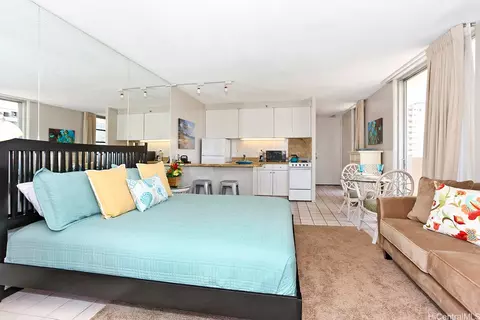 364 Seaside Ave #701, Honolulu, HI 96815
