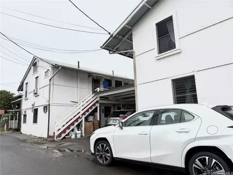 418 Dayton Ln, Honolulu, HI 96817