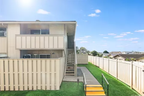94-1151 Mopua Loop #L8, Waipahu, HI 96797